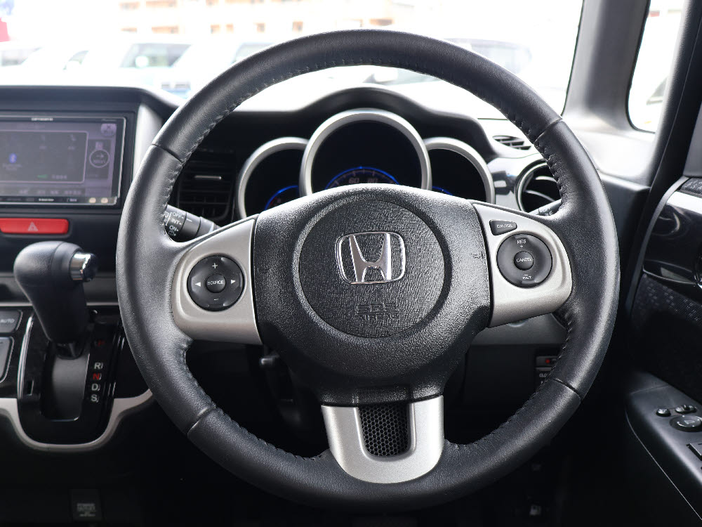 ホンダ　Ｎ ＢＯＸカスタム　GターボAパッケージ7枚目