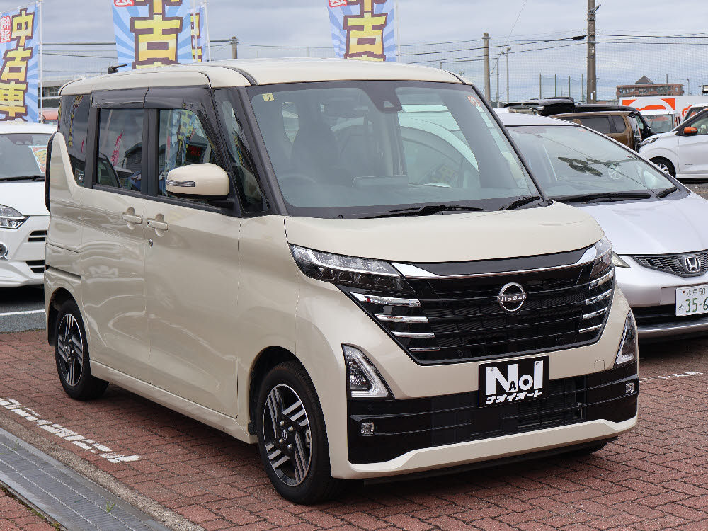 ニッサン ルークス ハイウェイスターX(後期 9ナビ)2枚目