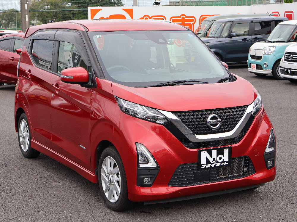 ニッサン デイズ ハイウェイスターX 9インチナビ2枚目
