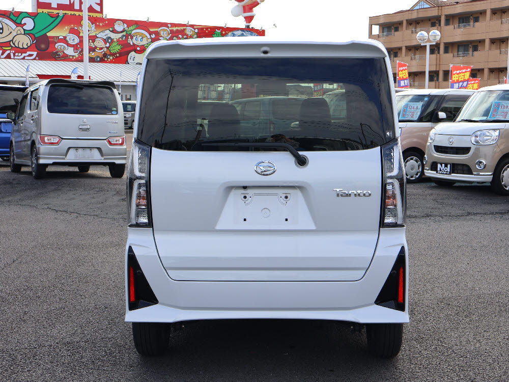 ダイハツ　タントカスタム　X4枚目