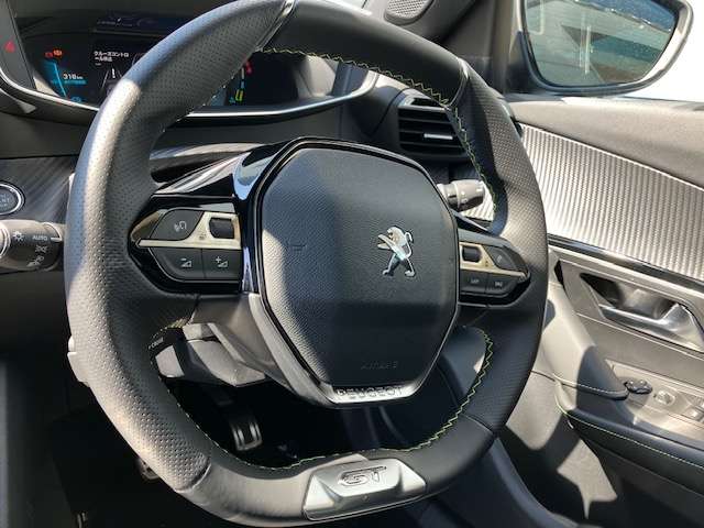 e2008 GT EV ブラック12枚目
