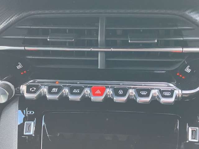 e2008 GT EV ブラック14枚目