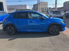 e208 GT EV ブルー <試乗車>3枚目