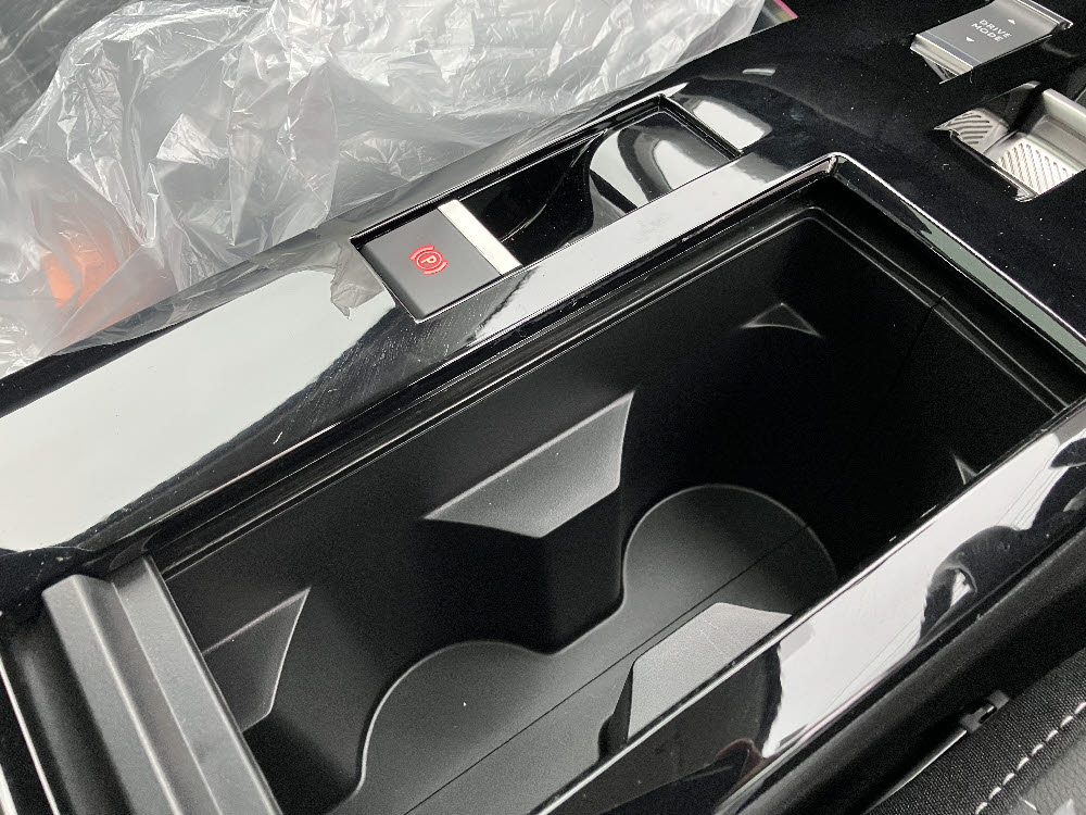 EC4 MAX EV ガンメタ <試乗車>13枚目