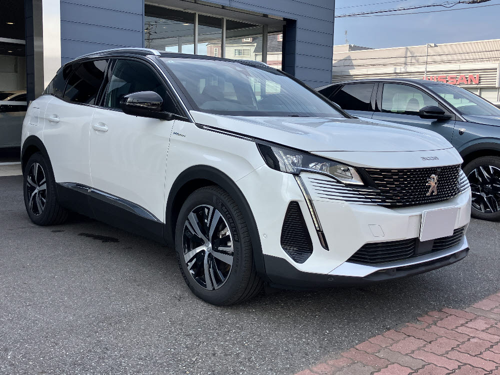 3008 GT PHV パールホワイト<試乗車>2枚目