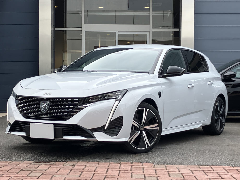 308 PHV WEC EDITION限定車 オケナイトホワイト 2枚目