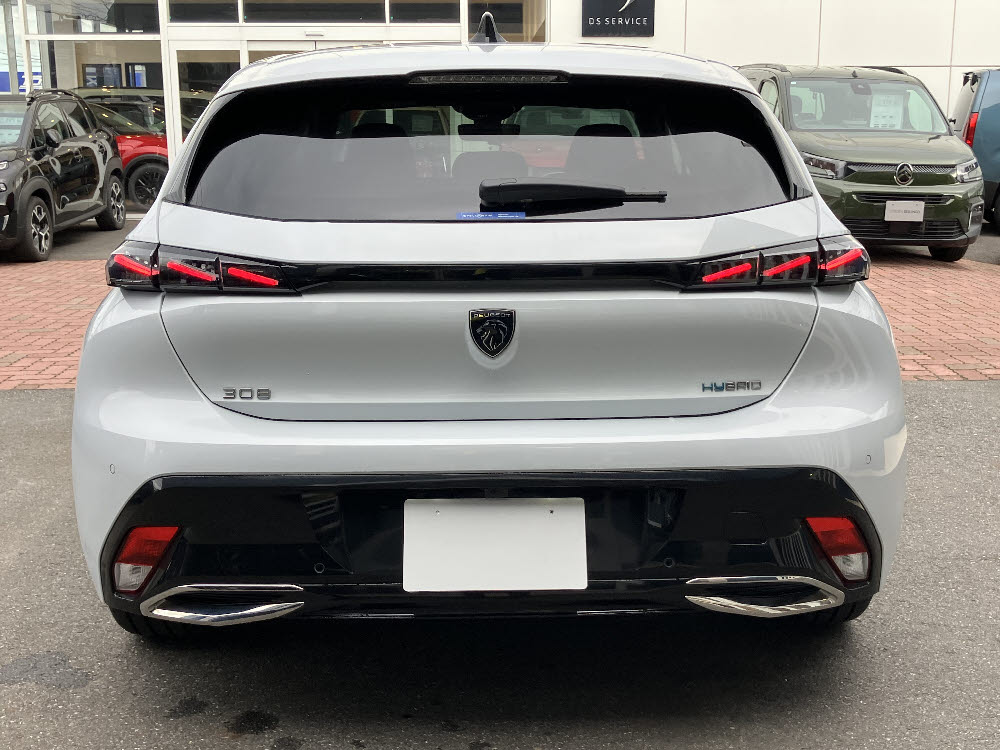 308 PHV WEC EDITION限定車 オケナイトホワイト 5枚目