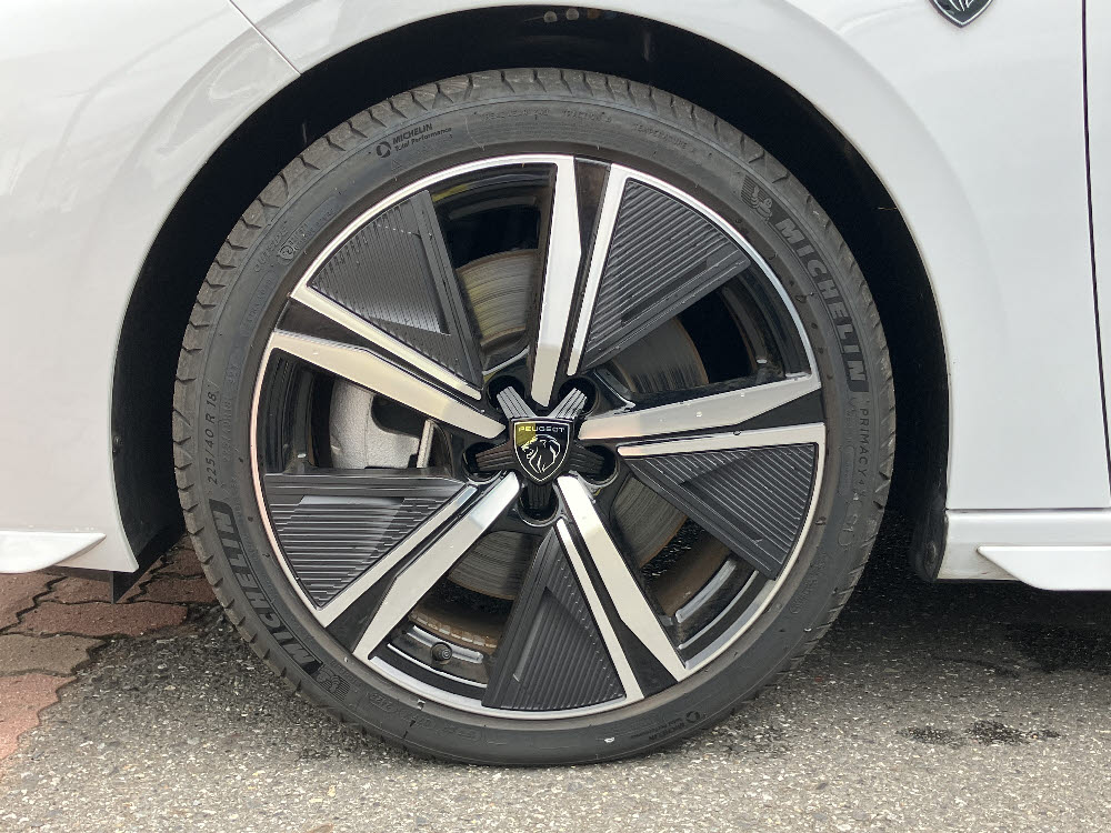 308 PHV WEC EDITION限定車 オケナイトホワイト 8枚目