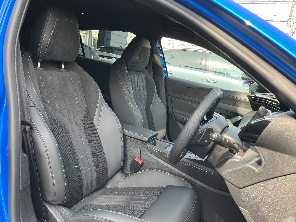 308 GT PHV ヴァーディゴブルー <試乗車>11枚目