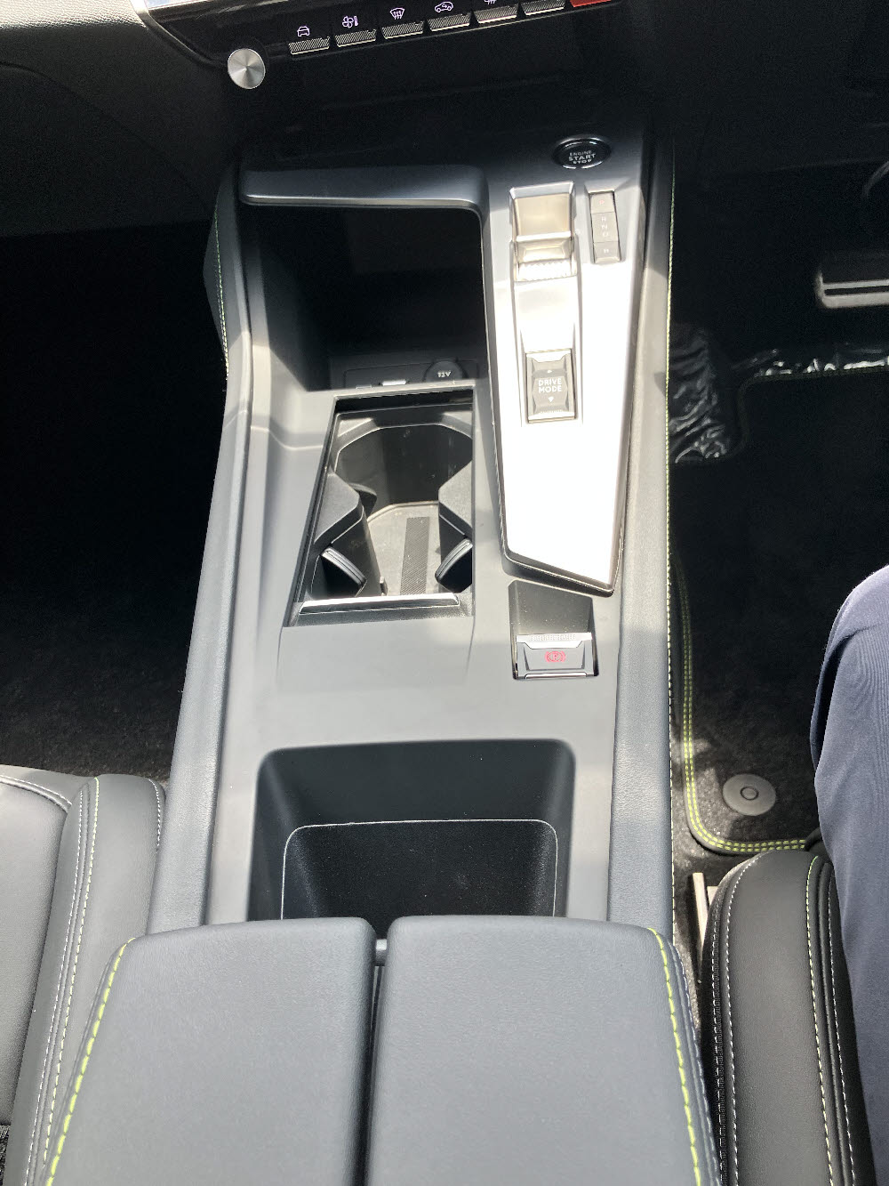 308 GT PHV グリーン <試乗車>17枚目