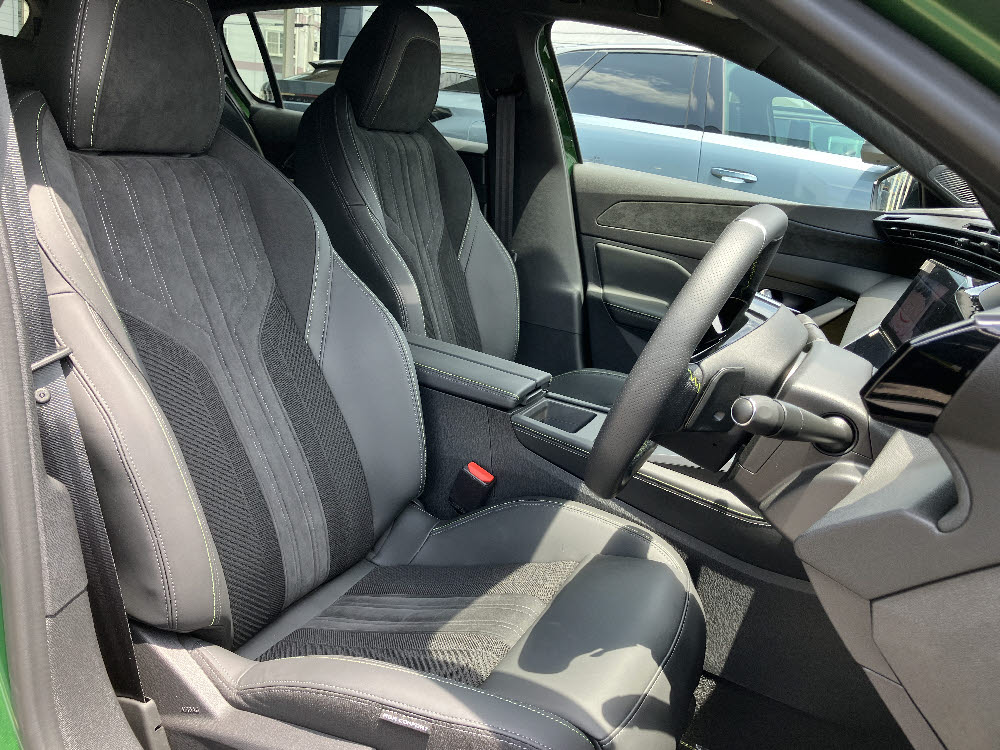 308 GT PHV オリビングリーン11枚目