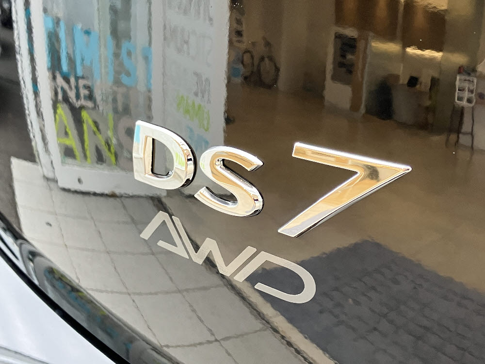　DS7 PALLAS E-TENSE PHV　ブラック3枚目