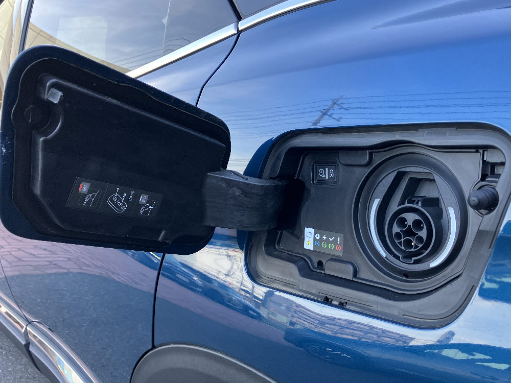 　3008 GT HYBRID4 PHV　セレベスブルー10枚目