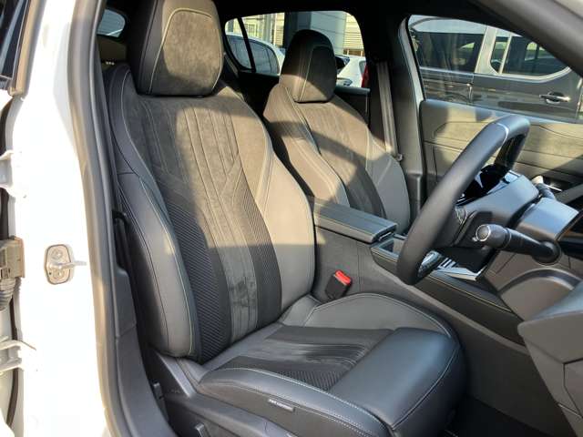 308 GT MHEV オケナイトホワイト11枚目