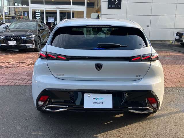 308 GT MHEV オケナイトホワイト5枚目