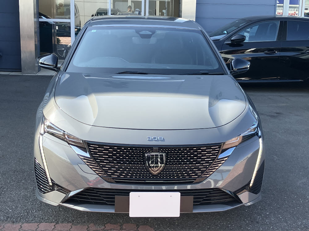 308 SELENIUM EDITION限定車 MHEV <試乗1枚目