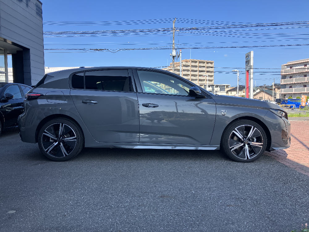 308 SELENIUM EDITION限定車 MHEV <試乗3枚目