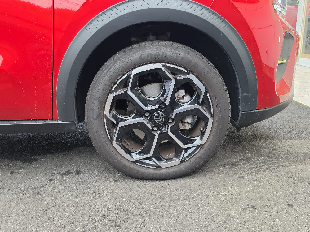 　C3 MAX MHEV　レッド＜試乗車＞12枚目