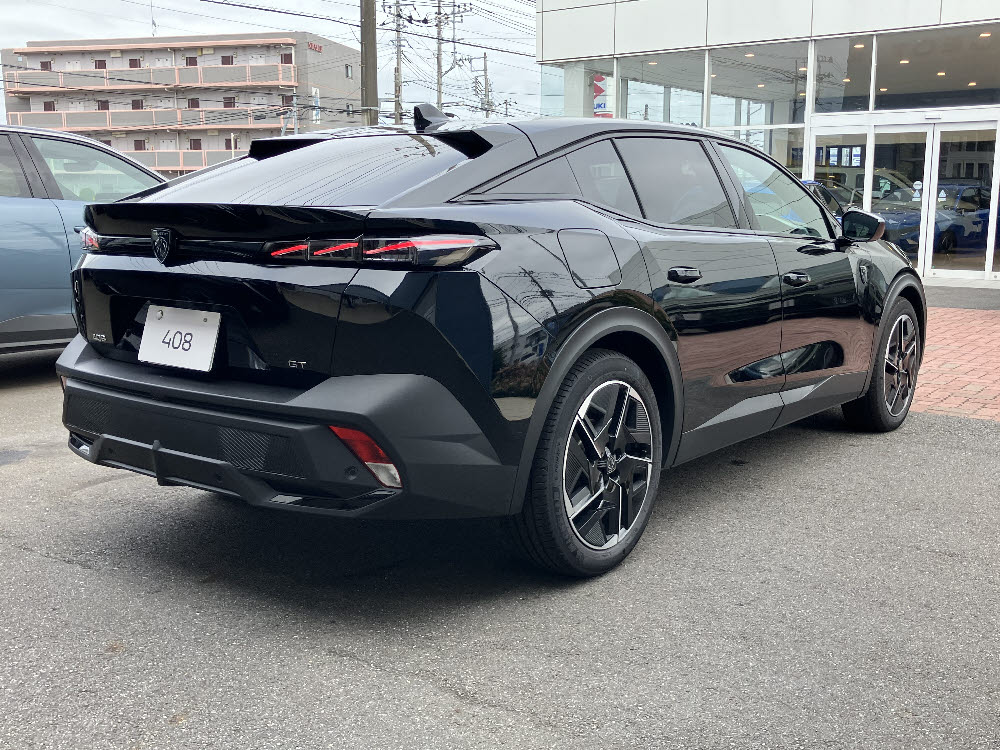 408 GT MHEV ペルラネラブラック<試乗車4枚目