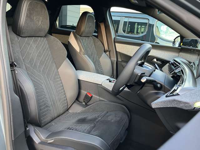 3008 GT MHEV インガロブルー11枚目