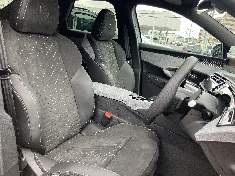 e3008 GT EV オケナイトホワイト <試乗車> 11枚目