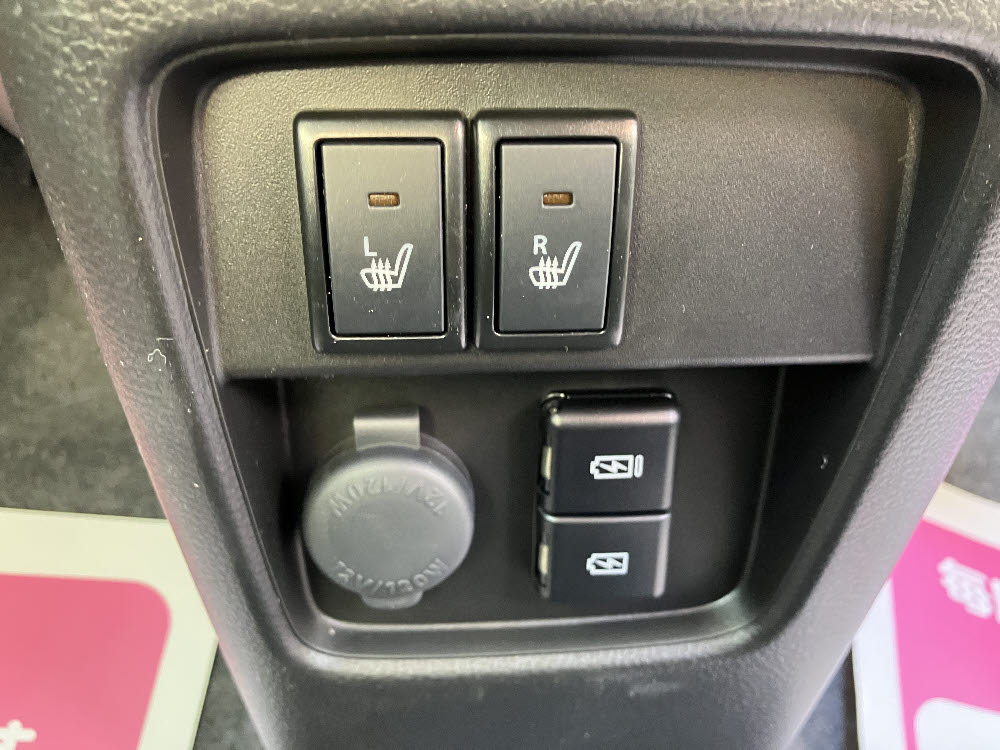 スズキ　ハスラー タフワイルド(ナビ付）11枚目