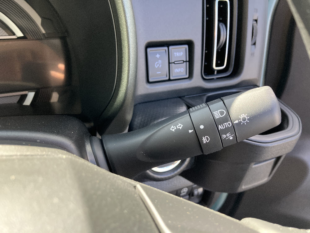 スズキ　ハスラー タフワイルド(ナビ付）4枚目