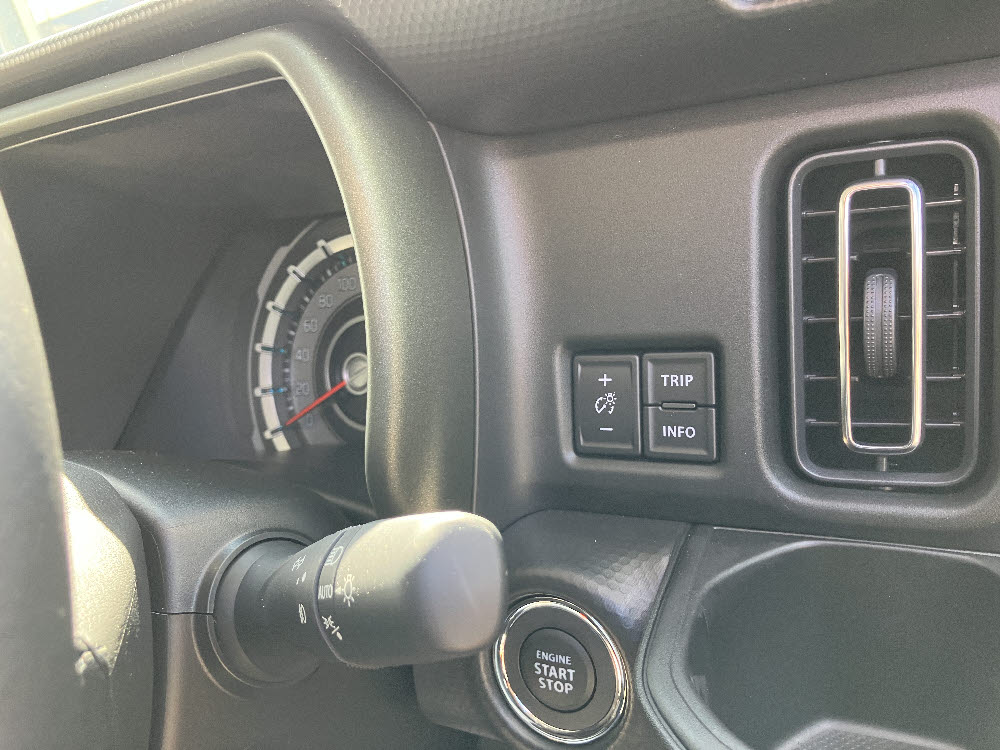 スズキ　ハスラー タフワイルド(ナビ付）8枚目