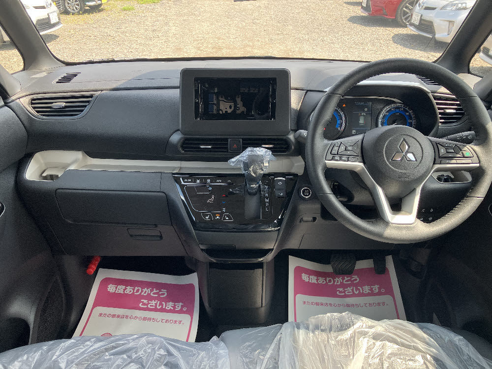 ミツビシ　デリカミニ G Premium　ODレス4枚目
