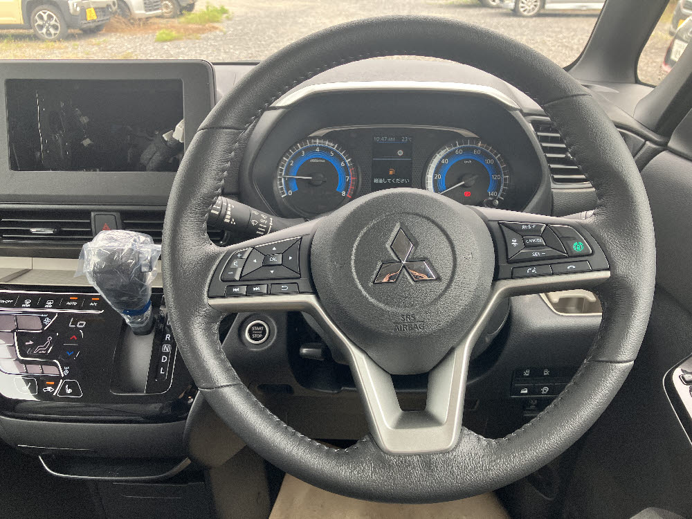 ミツビシ　デリカミニ G Premium5枚目