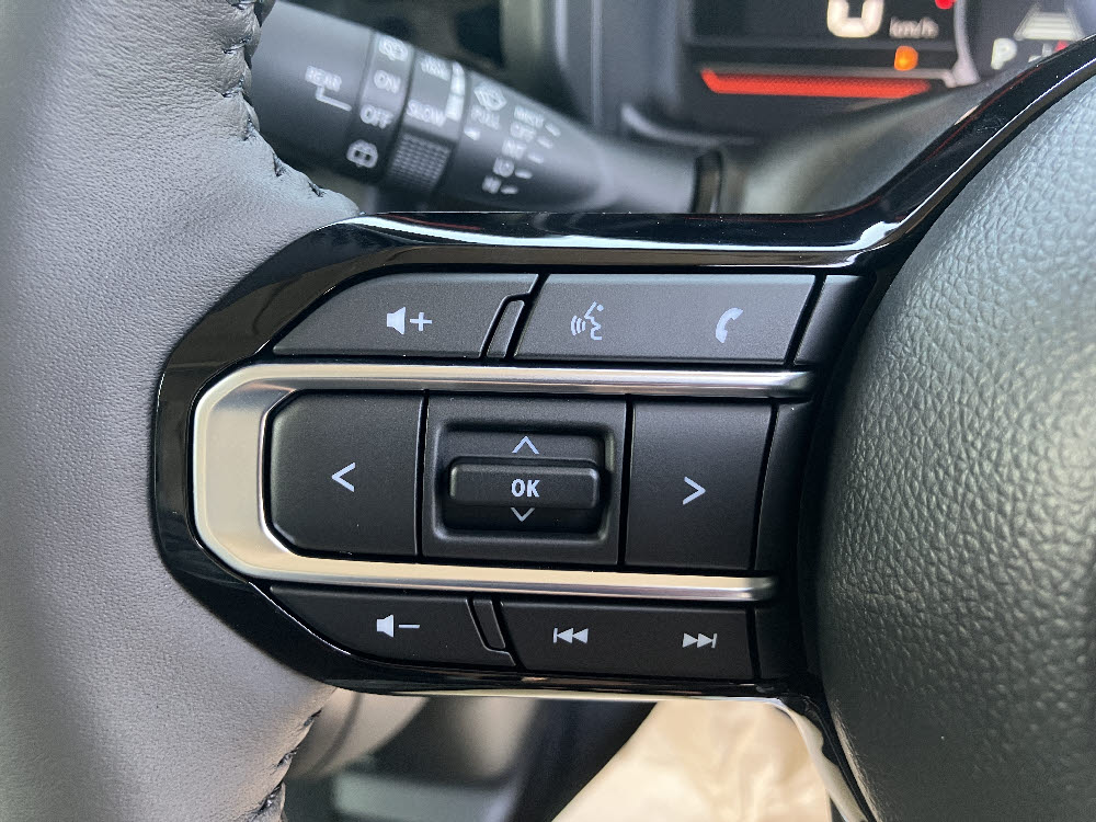 スズキ　スペーシアギア　XZ 2WD 全方位ナビ付11枚目