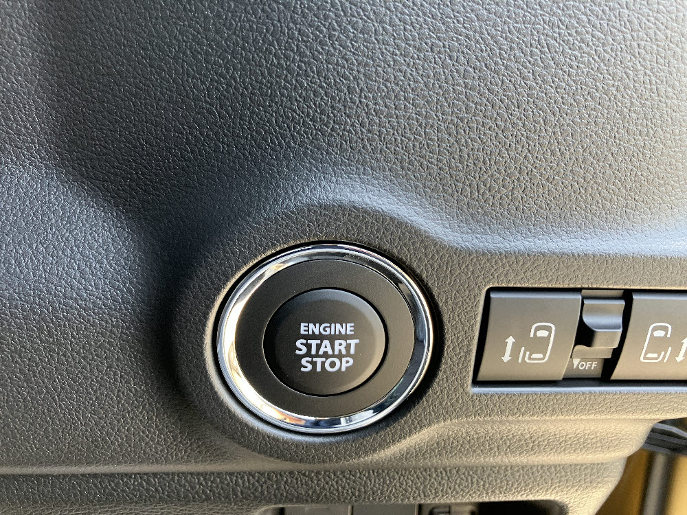 スズキ　スペーシアギア　XZ 2WD 全方位ナビ付6枚目