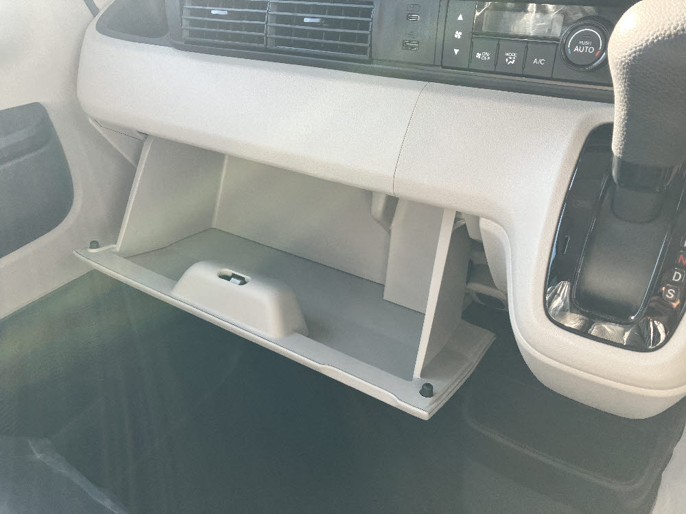 ホンダ　Ｎ ＢＯＸ 8インチナビ　17枚目