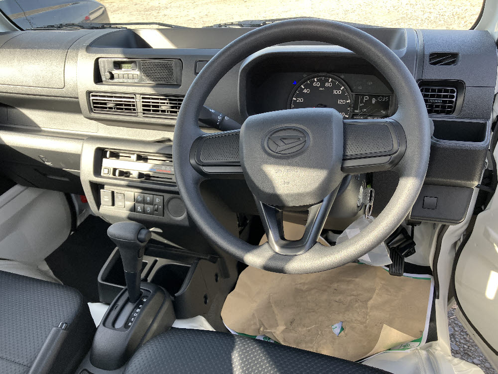 ダイハツ　ハイゼットトラック スタンダード CVT 純AMFM9枚目