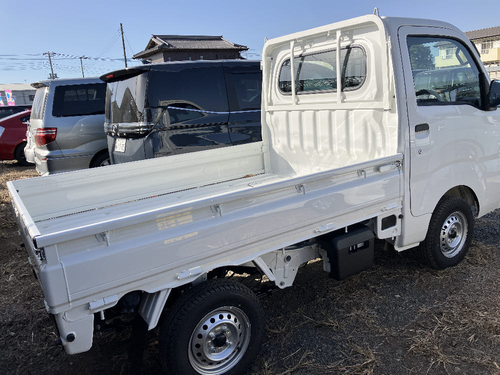 ダイハツ　ハイゼットトラック スタンダード CVT 純AMFM1枚目