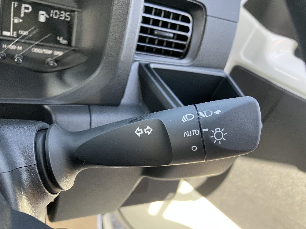 ダイハツ　ハイゼットトラック スタンダード CVT 純AMFM6枚目