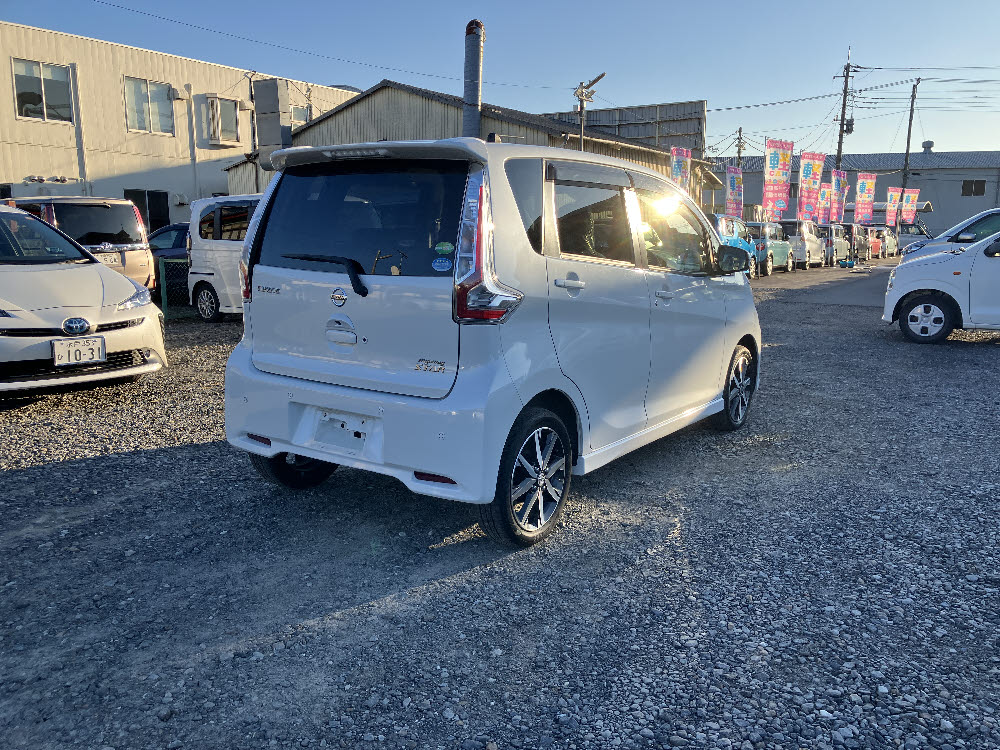 ニッサン　デイズ ハイウェイスター Gターボ2枚目