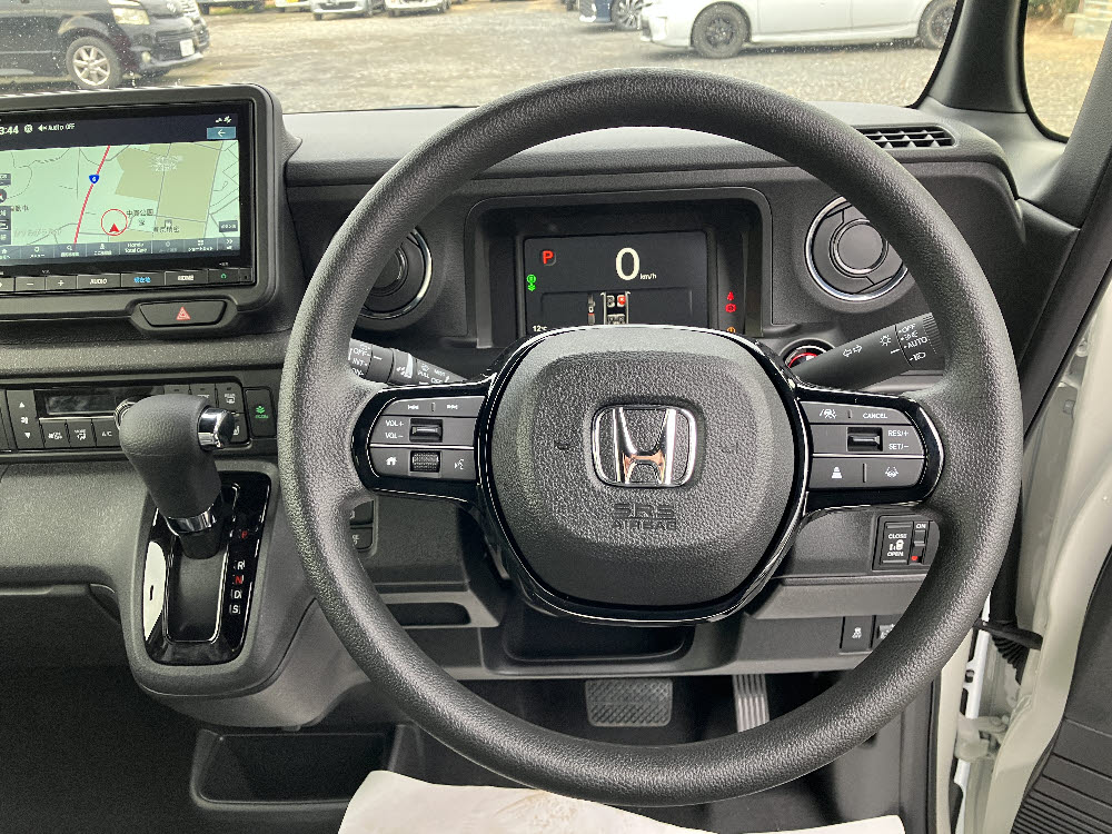 ホンダ　Ｎ ＢＯＸカスタム 8インチナビ(VMX-245ZFEi)4枚目