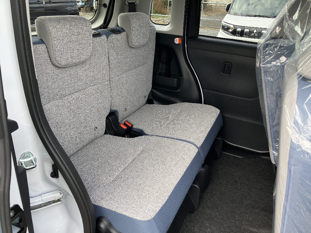 ダイハツ　ムーヴキャンバス　ストライプスX ODレス17枚目