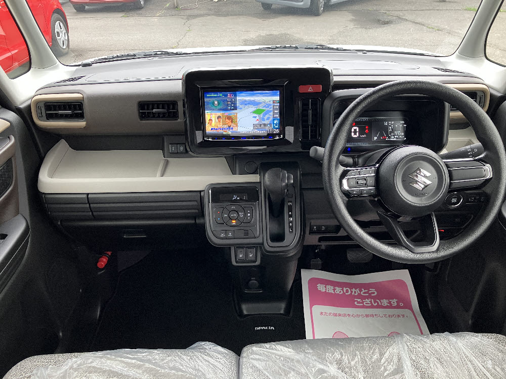 スズキ　スペーシア　HYBRID X 社外8インチナビ4枚目