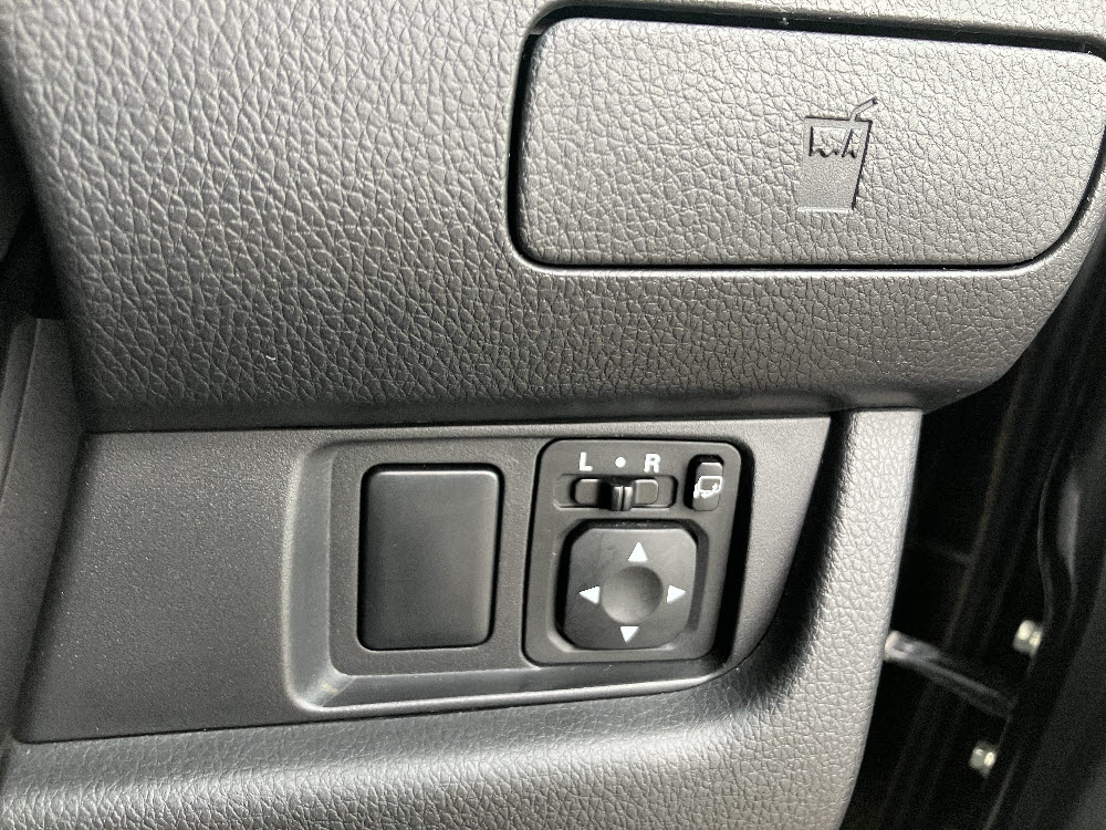 ニッサン　デイズ　ハイウェイスターX7枚目