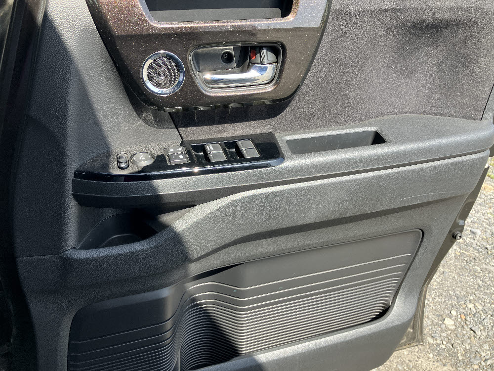 ホンダ　Ｎ ＢＯＸカスタム G・Lホンダセンシング16枚目