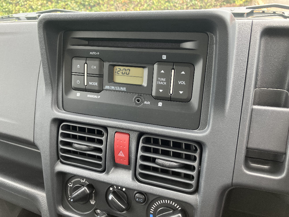 ニッサン NT100クリッパー GX パートタイム4WD 5MT10枚目