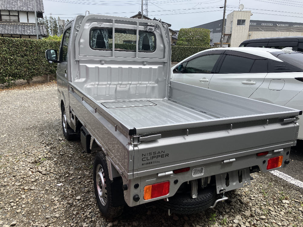 ニッサン NT100クリッパー GX パートタイム4WD 5MT1枚目