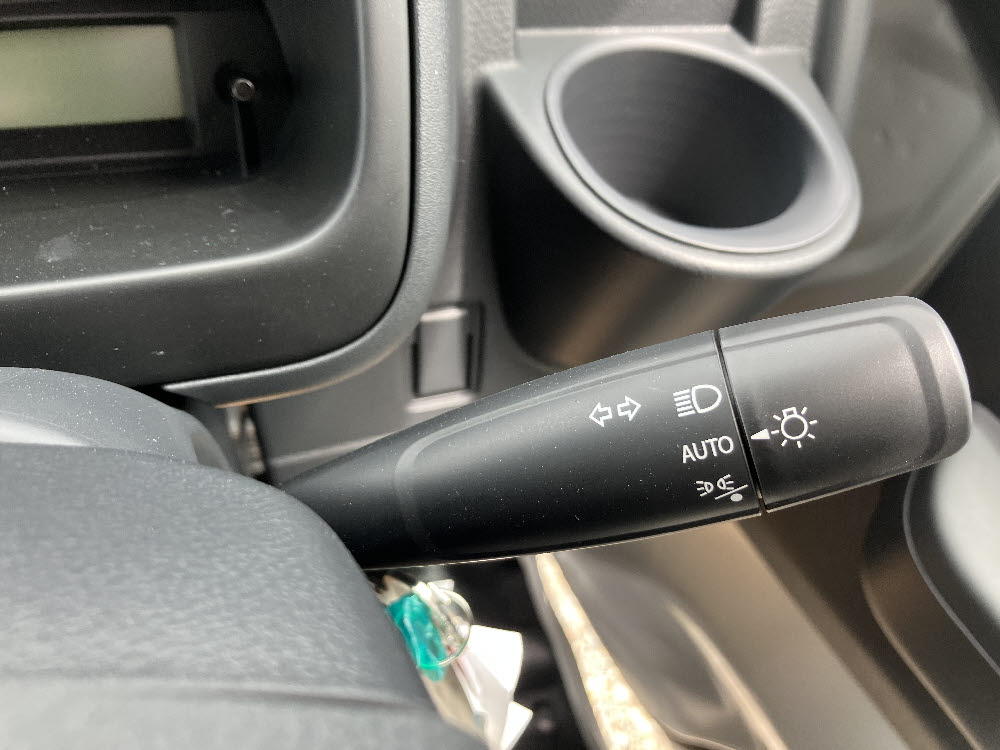 ニッサン NT100クリッパー GX パートタイム4WD 5MT6枚目