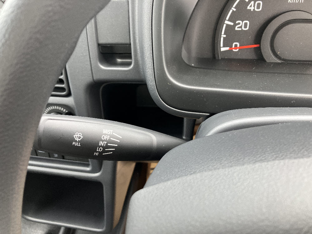 ニッサン NT100クリッパー GX パートタイム4WD 5MT7枚目