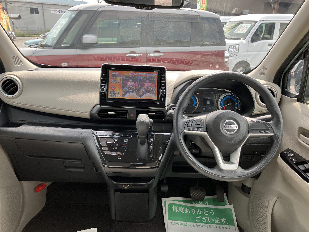 ニッサン デイズ X(9インチナビ)6枚目