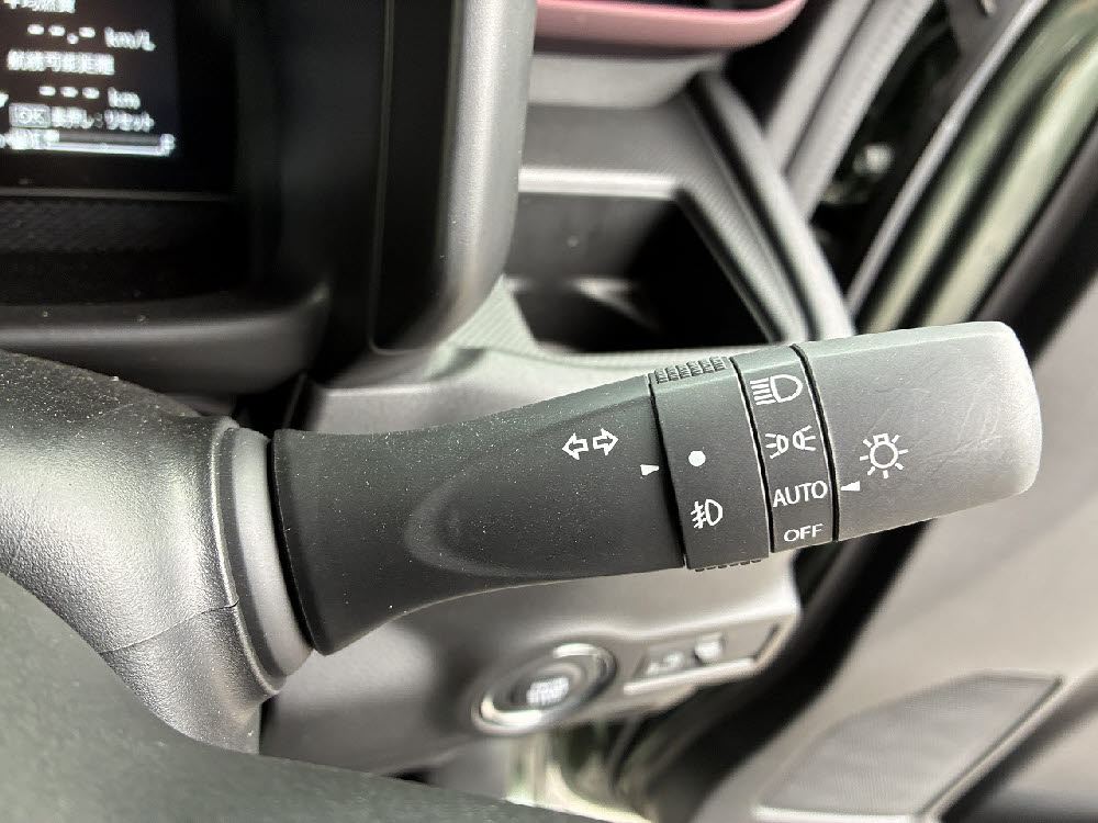 スズキ　スペーシアカスタム HYBRID GS10枚目