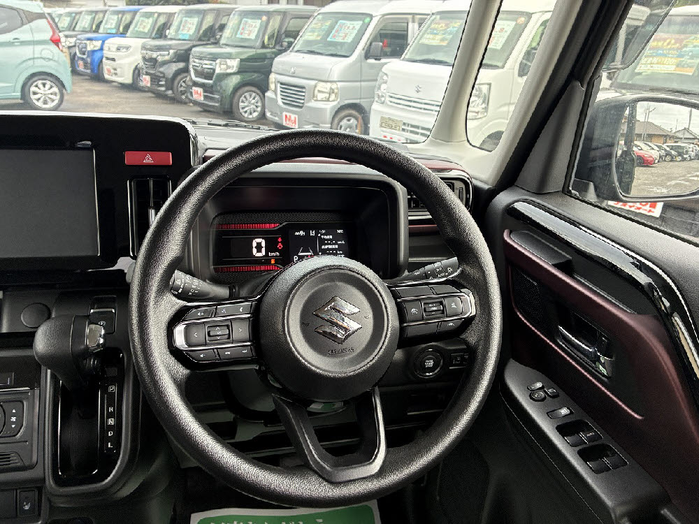 スズキ　スペーシアカスタム HYBRID GS8枚目