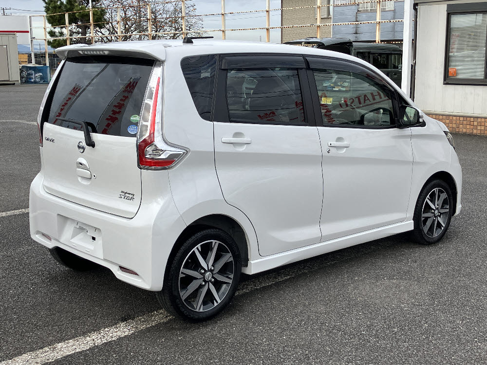 ニッサン　デイズハイウェイスターX プレミアムセレクション1枚目